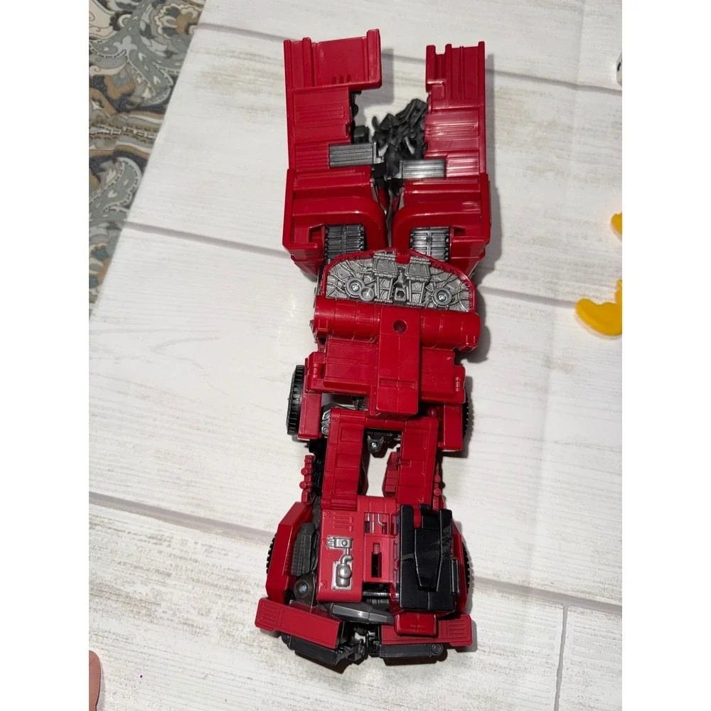 Transformers Studio Series 37 Voyager Overload Revenge of‎ the Fallen Red Truck
